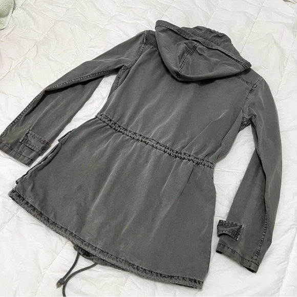 Aritiza TALULA Trooper Anorak Jacket - Picture 14 of 14